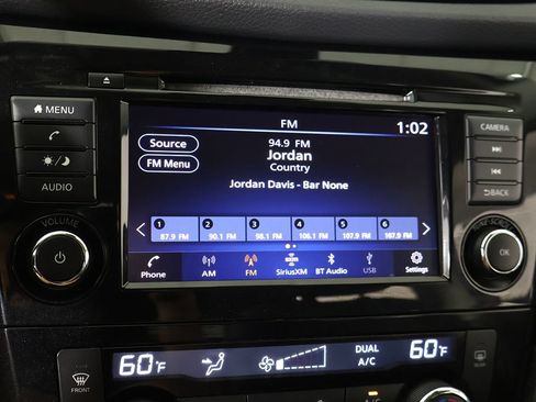 Used 2020 Nissan Rogue SV AWD/4WD image 43