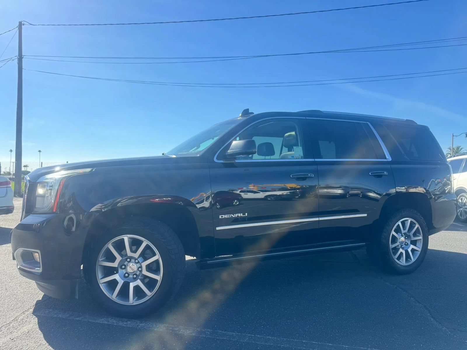 Used 2019 GMC Yukon Denali w/ Open Road Package AWD/4WD image 2