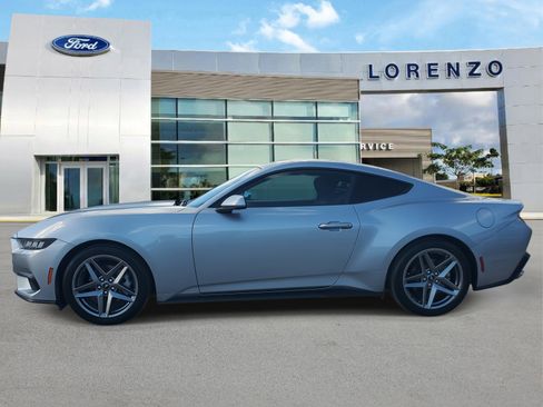 Used 2024 Ford Mustang Coupe image 8