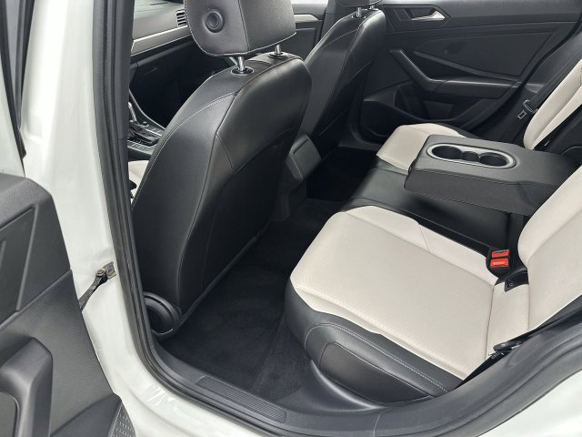 Used 2019 Volkswagen Jetta R-Line FWD image 22