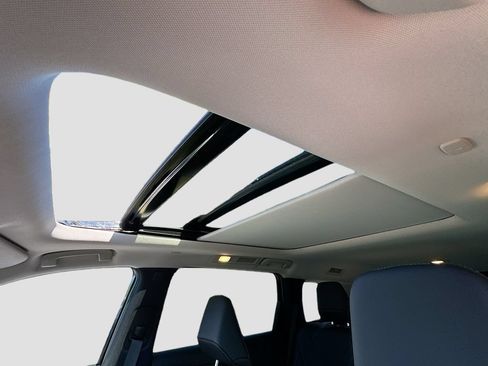 Used 2027 INFINITI QX60 Luxe w/ Cargo Package FWD image 24