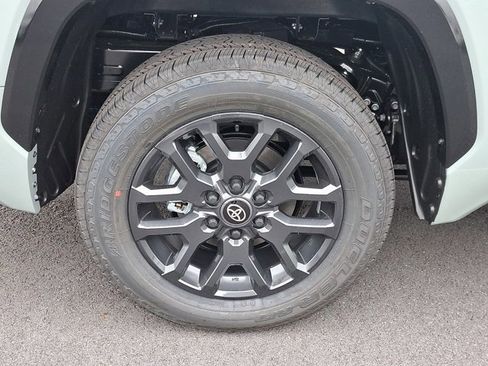 New 2026 Toyota Tundra Platinum AWD/4WD image 7