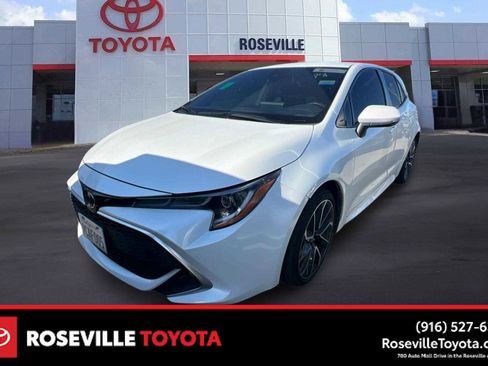 Used 2022 Toyota Corolla XSE FWD image 1