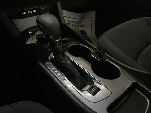 Used 2024 Chevrolet Malibu LS image 34