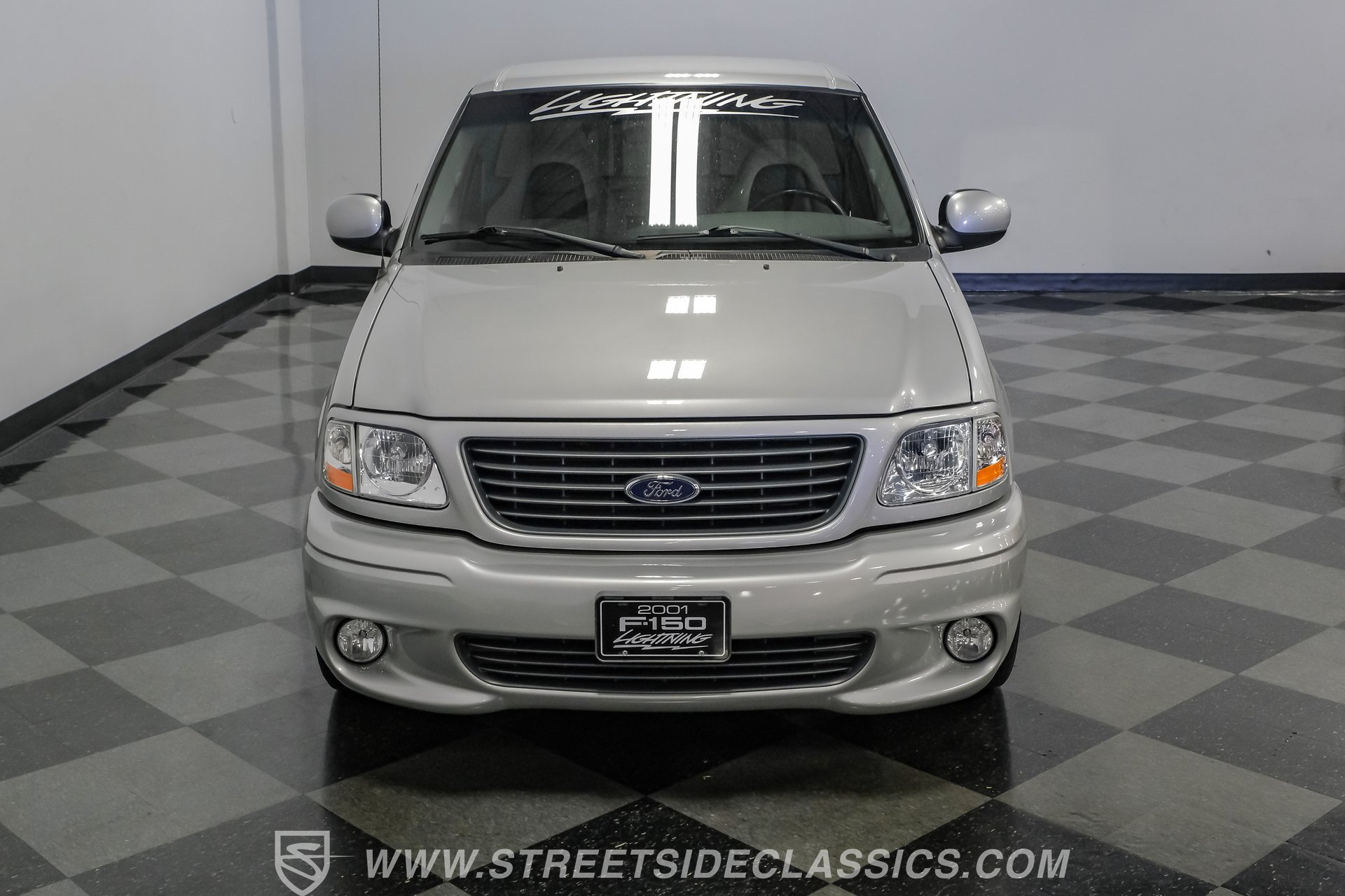 Used 2001 Ford F150 Lightning RWD image 33