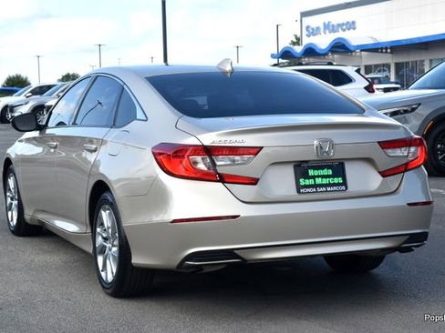 Used 2018 Honda Accord LX image 5