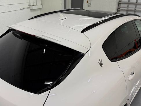 Used 2022 Maserati Levante GT image 10