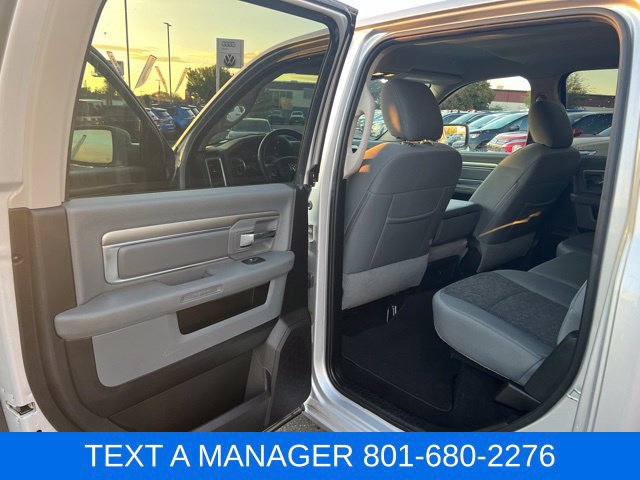 Used 2019 RAM 1500 Classic SLT AWD/4WD image 36