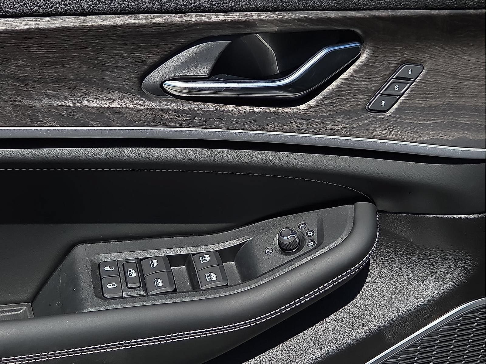 New 2027 Jeep Grand Cherokee Limited AWD/4WD image 13