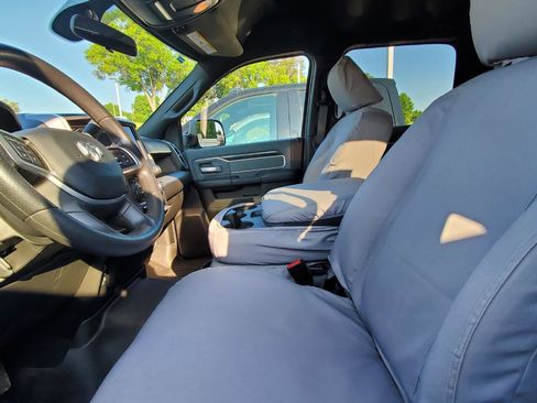 Used 2022 RAM 2500 Big Horn AWD/4WD image 3