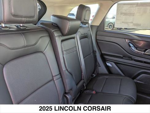 New 2025 Lincoln Corsair Reserve image 13