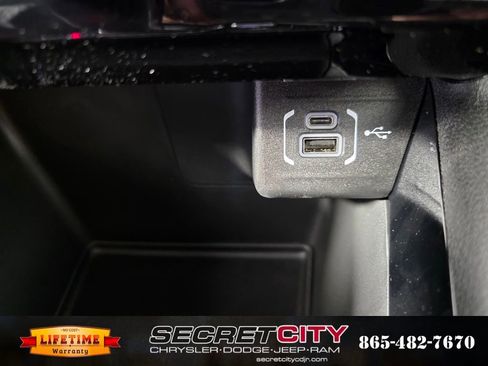 New 2026 Jeep Compass Latitude image 25