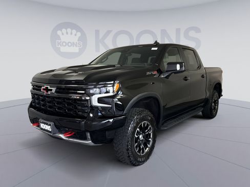 Used 2023 Chevrolet Silverado 1500 ZR2 w/ Technology Package AWD/4WD image 1