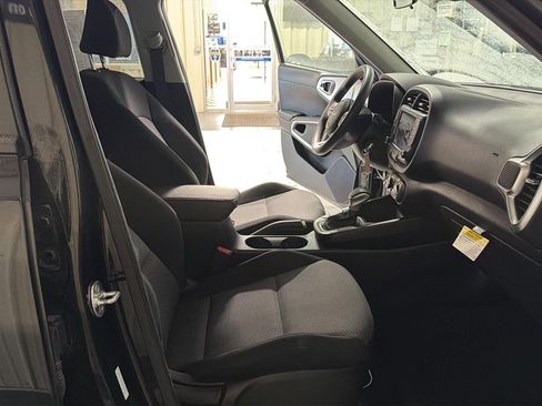 Used 2024 Kia Soul LX w/ Option Group 015 image 14