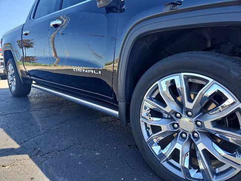 Used 2024 GMC Sierra 1500 Denali AWD/4WD image 7