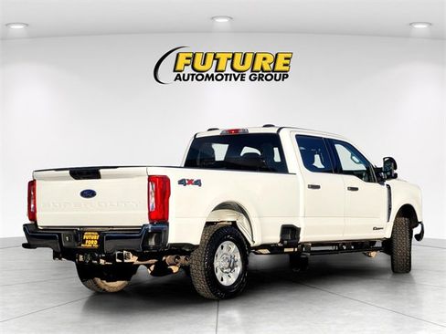 Certified 2024 Ford F350 XLT image 4