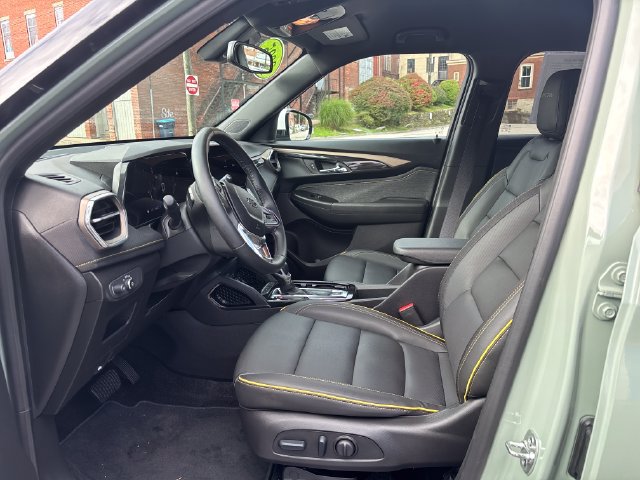 Used 2025 Chevrolet TrailBlazer ACTIV w/ Convenience Package AWD/4WD image 10