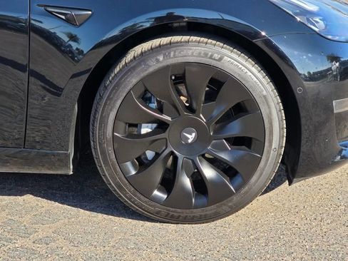 Used 2022 Tesla Model 3 Long Range AWD/4WD image 7