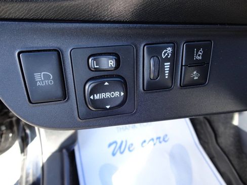 Used 2017 Toyota Prius C Four FWD image 18