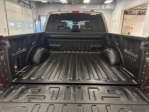 Used 2022 Ford F150 XLT w/ Equipment Group 302A High image 33