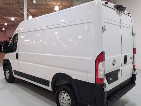 Used 2025 RAM ProMaster 2500 w/ Convenience Group FWD image 5