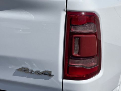 Used 2022 RAM 1500 Laramie AWD/4WD image 34