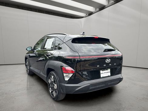 Certified 2024 Hyundai Kona SEL FWD image 3