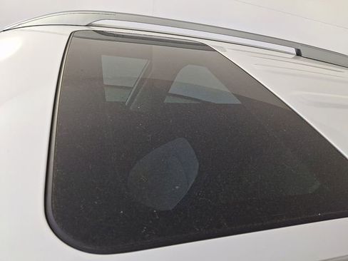 New 2026 Hyundai Venue SEL FWD image 13