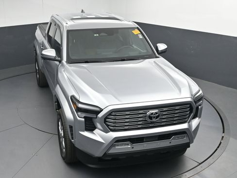 Used 2024 Toyota Tacoma Limited image 28
