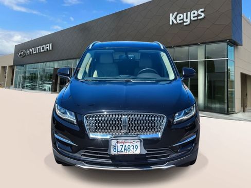 Used 2019 Lincoln MKC Reserve FWD image 2