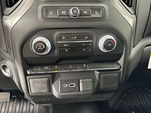 Used 2024 GMC Sierra 1500 Pro w/ Fleet Convenience Package image 17