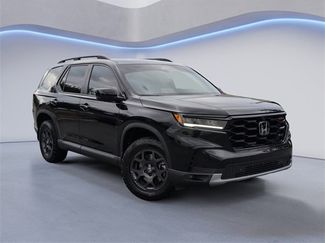 New 2025 Honda Pilot TrailSport video 2