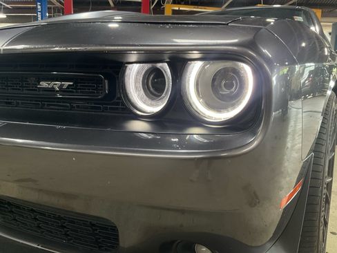 Used 2016 Dodge Challenger SRT w/ Technology Group RWD image 27