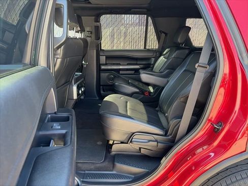 Used 2020 Ford Expedition XLT w/ Equipment Group 202A image 8