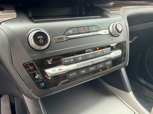 Used 2020 Ford Explorer Limited RWD image 21