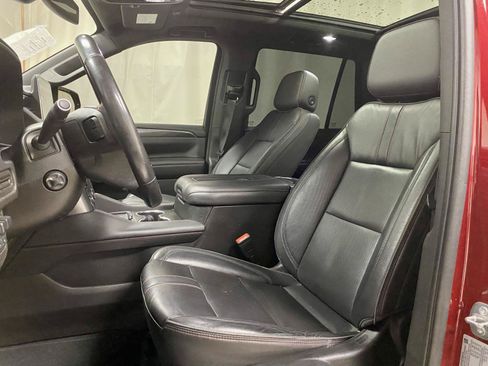 Used 2021 Chevrolet Tahoe RST w/ Luxury Package AWD/4WD image 15