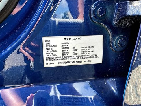 Used 2021 Tesla Model Y Long Range AWD/4WD image 19