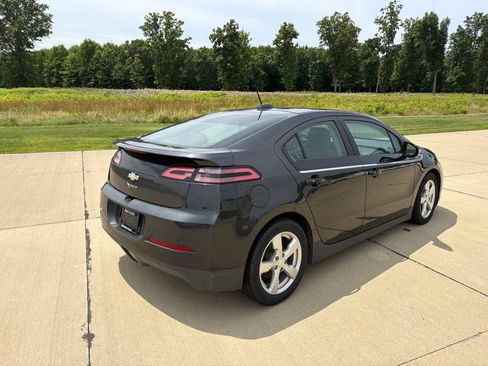 Used 2015 Chevrolet Volt Premium w/ Premium Trim Package FWD image 6