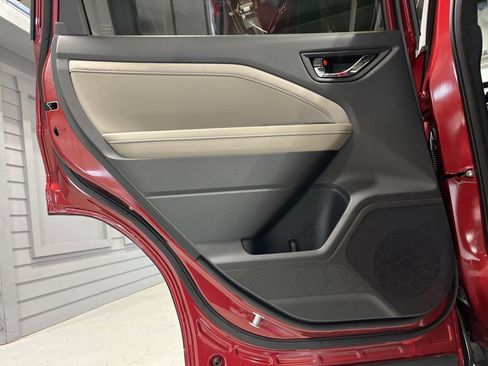 Certified 2026 Subaru Forester Limited AWD/4WD image 33