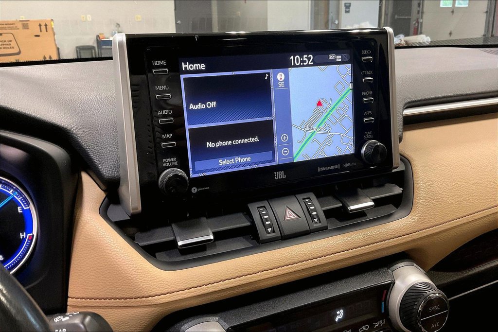 Used 2020 Toyota RAV4 Limited AWD/4WD image 16