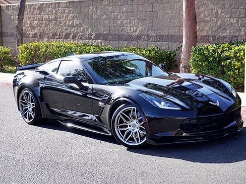 Used 2019 Chevrolet Corvette Grand Sport RWD image 3