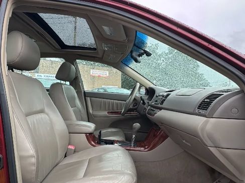 Used 2005 Toyota Camry LE FWD image 23