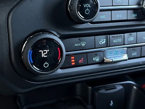 Used 2025 Ford Bronco Heritage Edition image 21