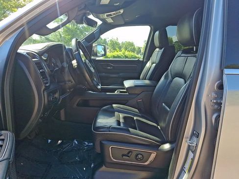 Used 2022 RAM 1500 Limited w/ Body Color Bumper Group AWD/4WD image 16