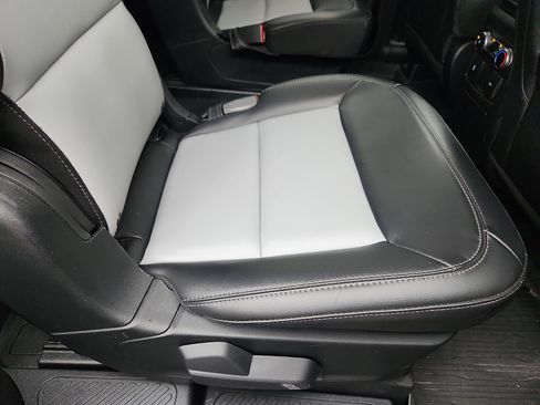 Certified 2023 Ford Explorer XLT w/ Equipment Group 202A image 30