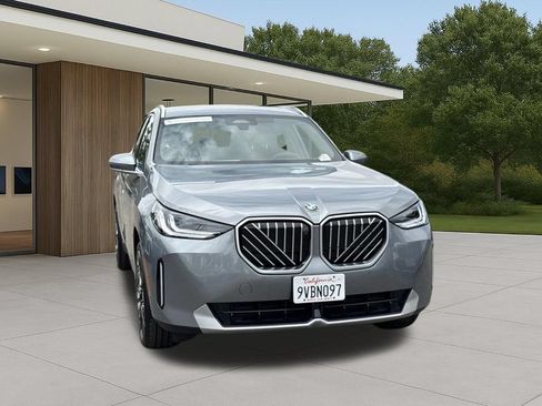 Used 2026 BMW X3 xDrive30i w/ Premium Package AWD/4WD image 5