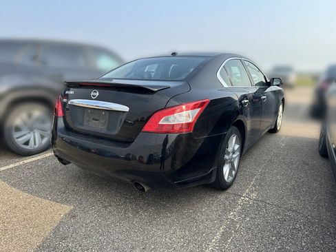 Used 2010 Nissan Maxima 3.5 SV w/ Monitor Pkg FWD image 3