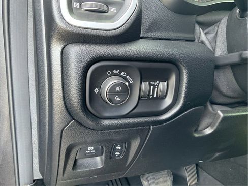 Used 2020 RAM 1500 Laramie AWD/4WD image 20