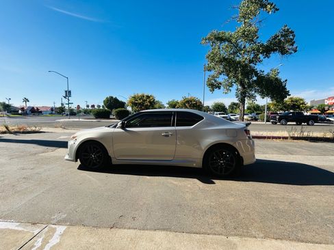 Used 2014 Scion tC 10 Series FWD image 20
