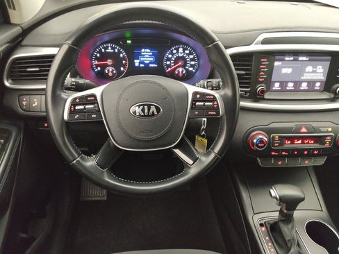 Used 2020 Kia Sorento LX w/ LX I4 Convenience Package FWD image 22
